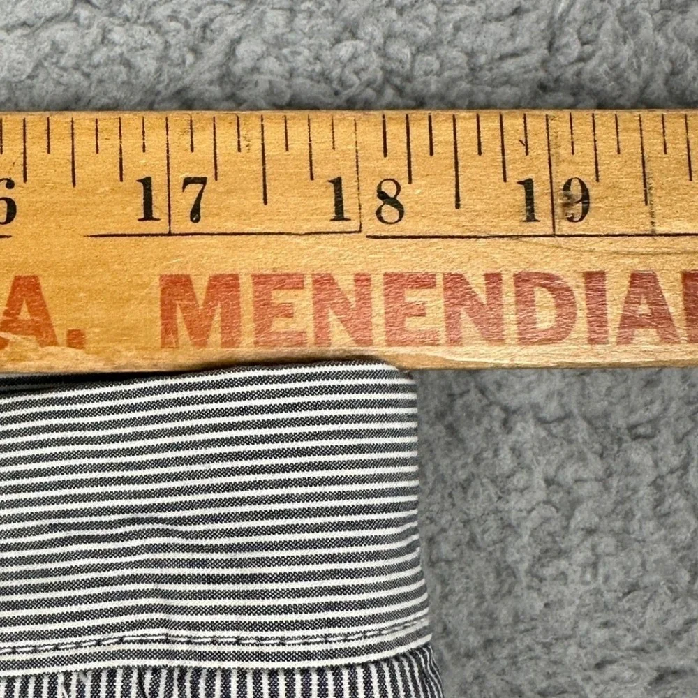 Banana Republic Shorts Mens 36 Blue White Striped Khaki Chino Flat Front Casual